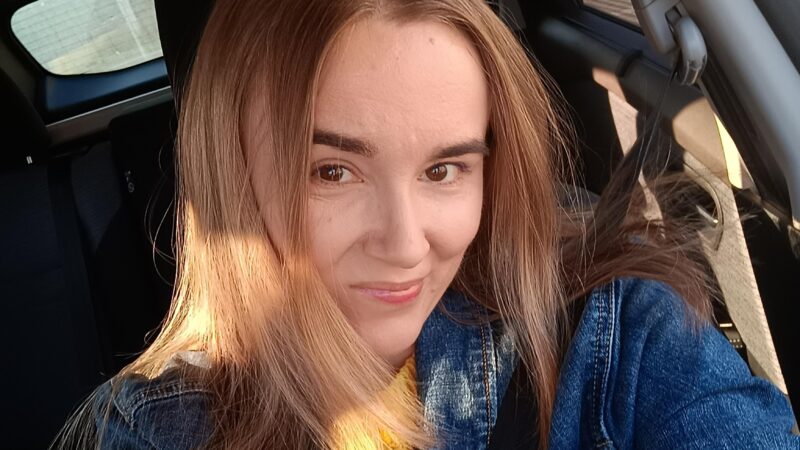 Masz naturalne brwi? Pozbądź się ich zanim komuś zrobi się przykro!