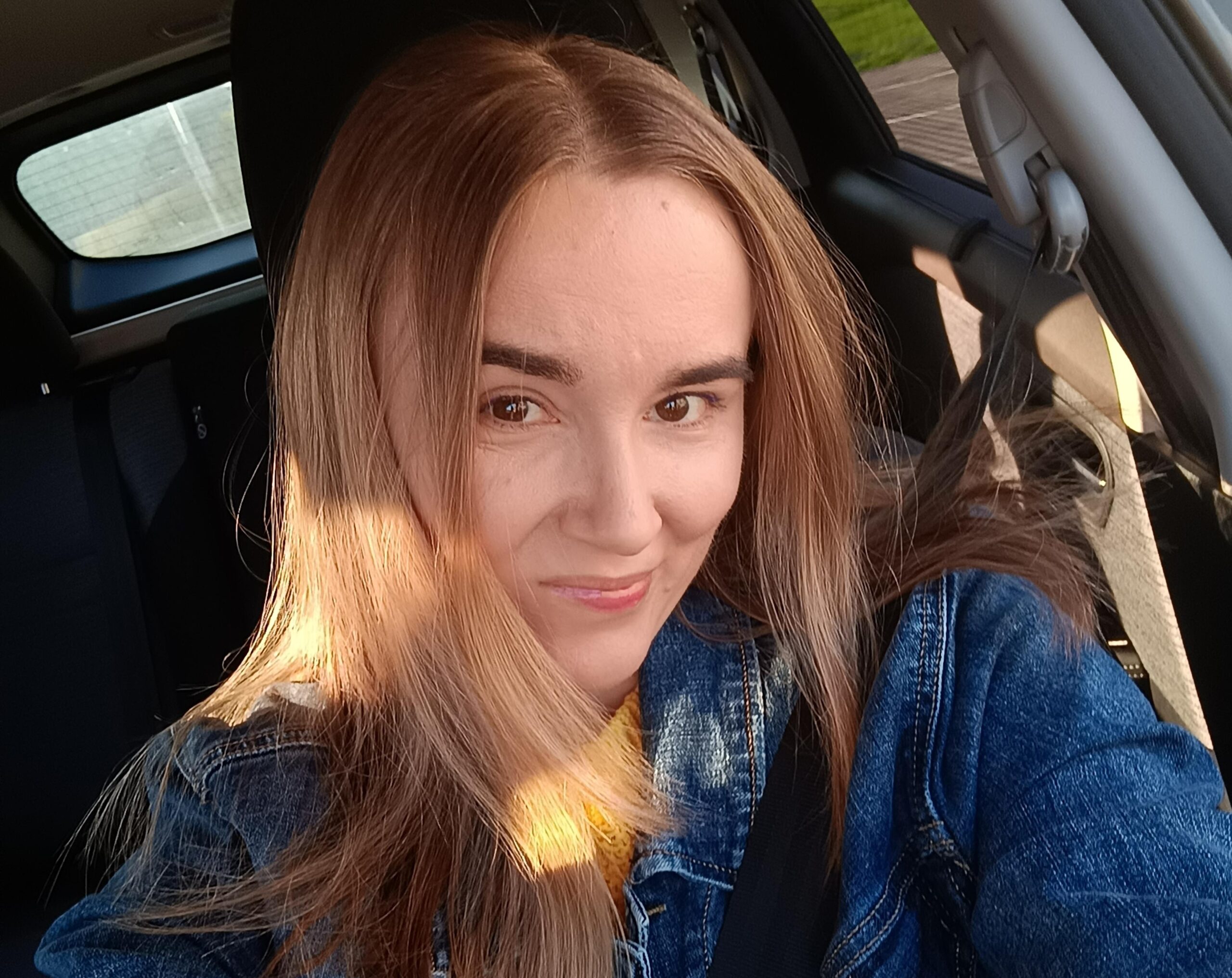 Masz naturalne brwi? Pozbądź się ich zanim komuś zrobi się przykro!